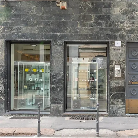 Apartment Via Cerva 7 Milan
