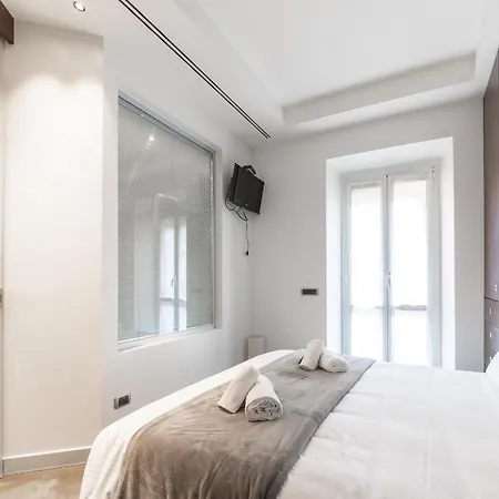 Apartament Via Cerva 7 Mediolan