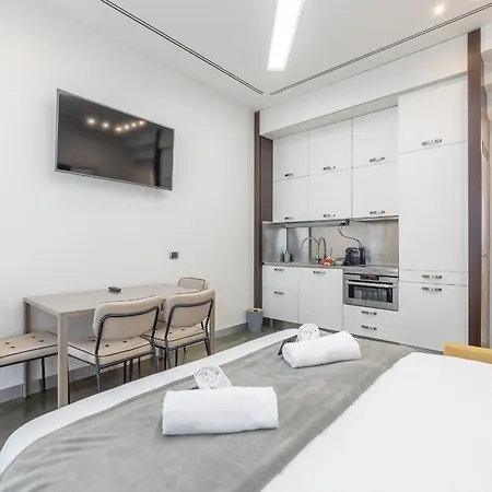 Apartment Via Cerva 7 *